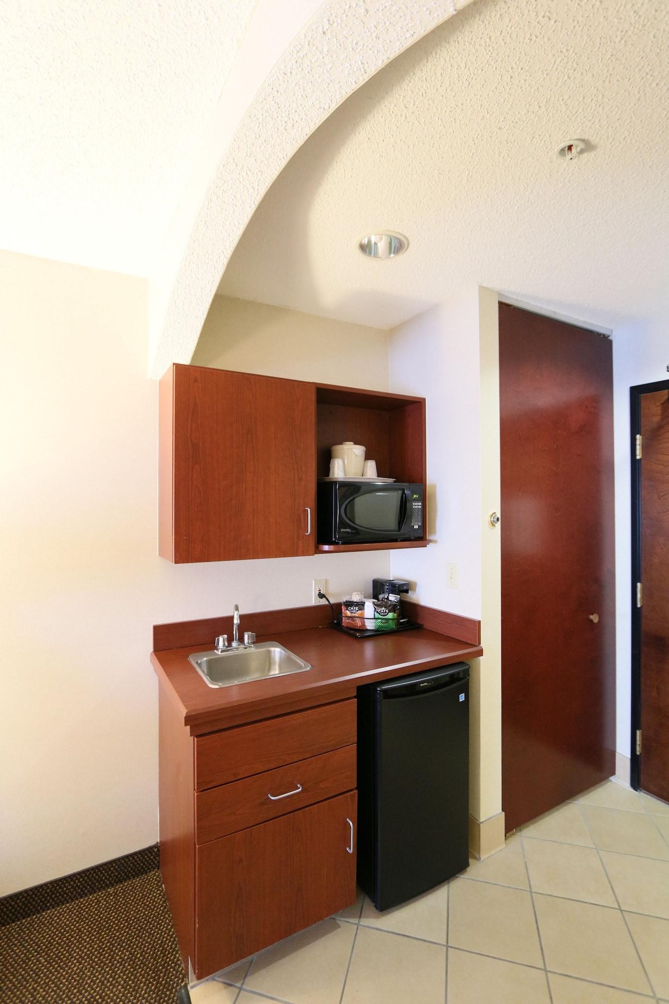 Comfort Inn & Suites Hutchinson Eksteriør billede